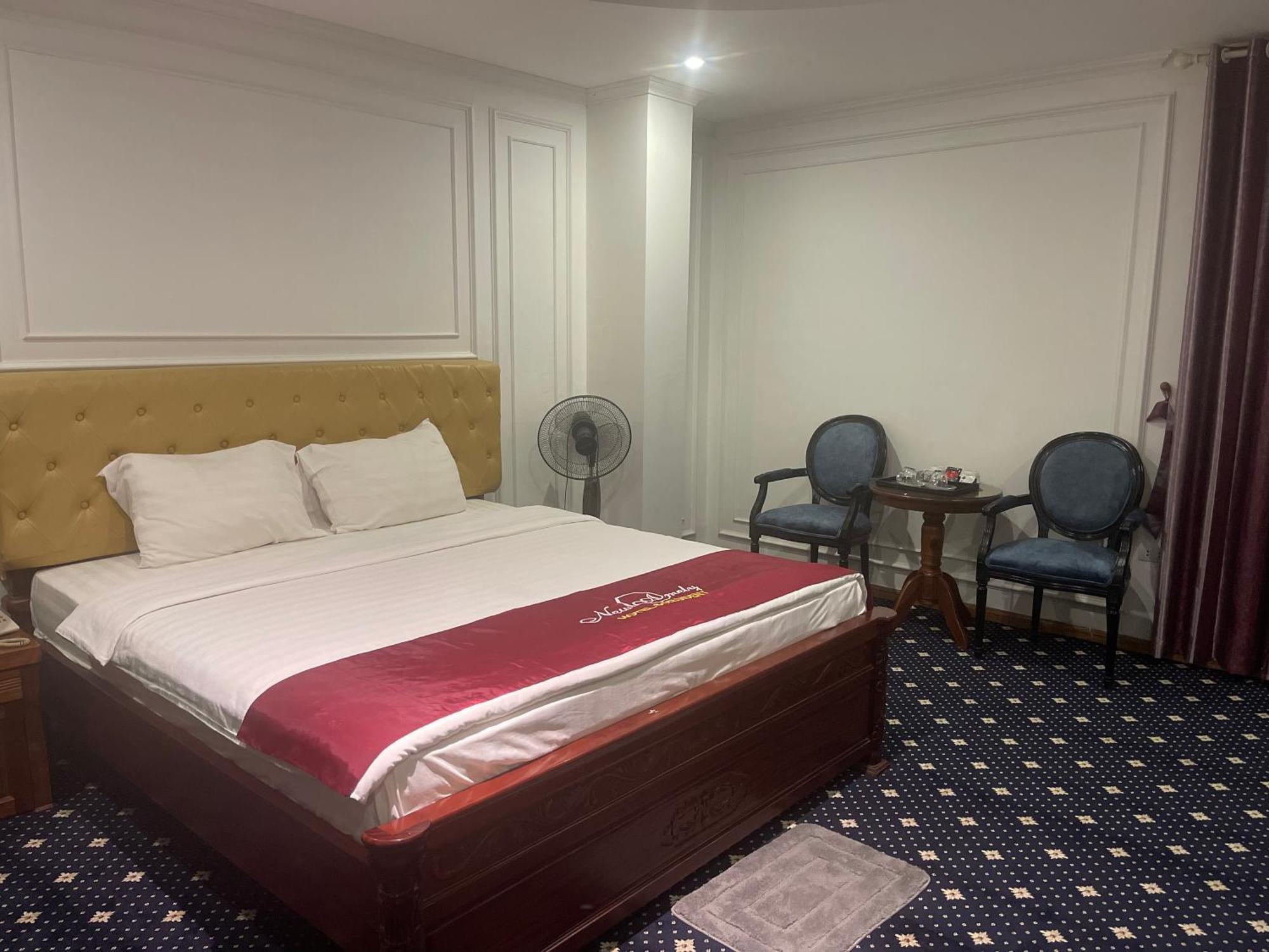 New Amely Hotel Ханой Экстерьер фото